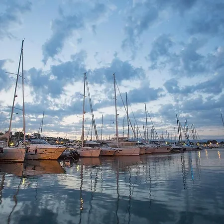 Chateau Clemenceau Antibes