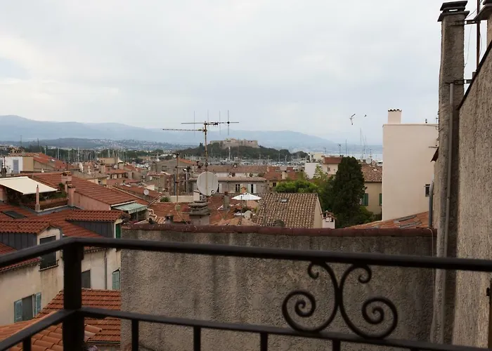 Chateau Clemenceau Antibes