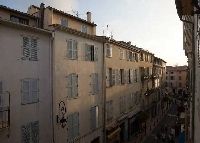 Chateau Clemenceau Apartament